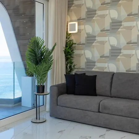 Ivory Suite Seafront With Views!- Fl 9 By Homely St. Paul's Bay Exterior photo